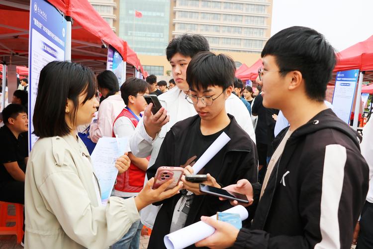 威海2025校招会何时何地举办？-图3