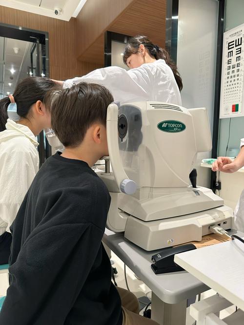 事业单位体检矫正视力能通过吗？-图2